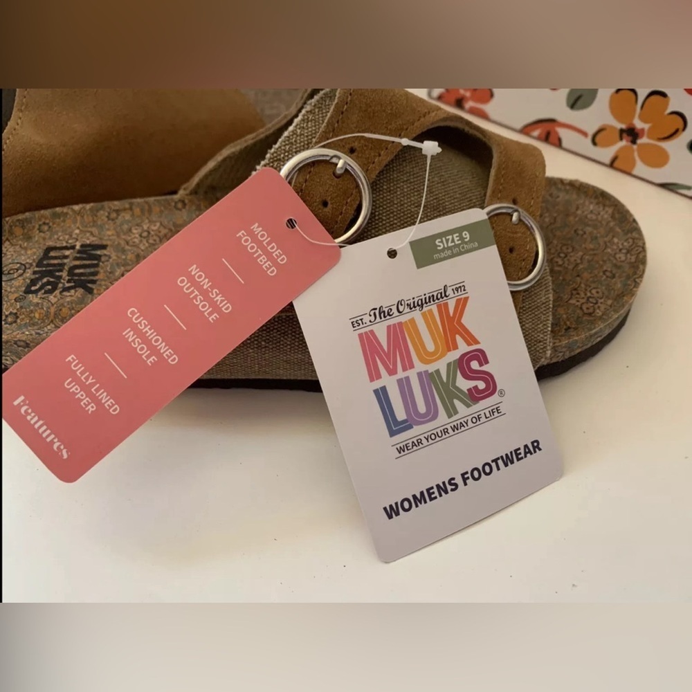MUK LUKS Tan Buckle-Accent Valerie Terra Turf Sandal- Women Size 9 Women Sandals - Picture 13 of 13
